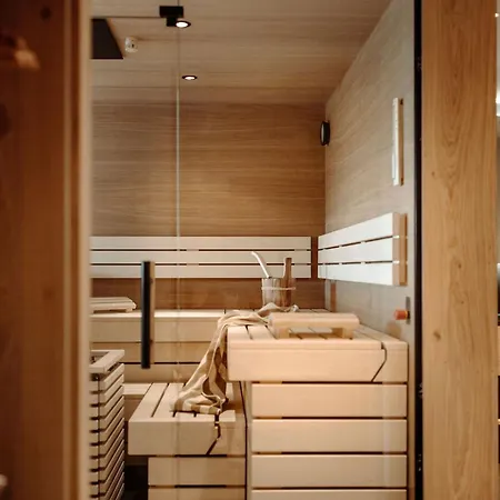 Alpina Alpendorf ホテル