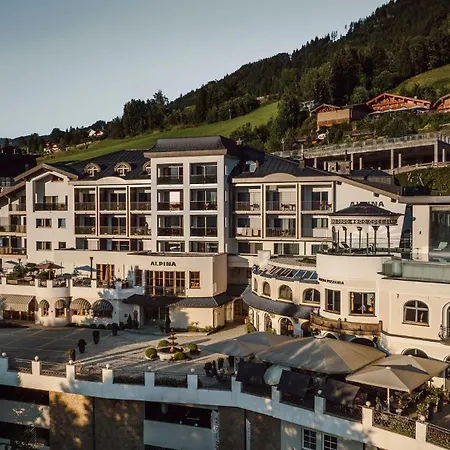 Alpina Alpendorf Hotel 4*