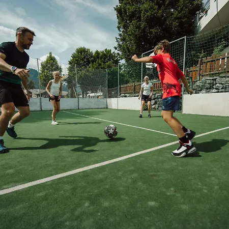 Alpina Alpendorf Hotel