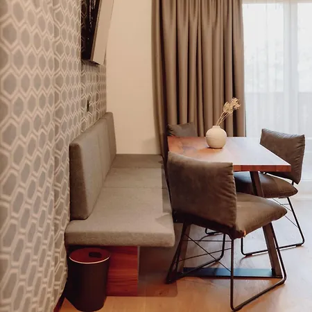 Hotel Alpina Alpendorf 4*