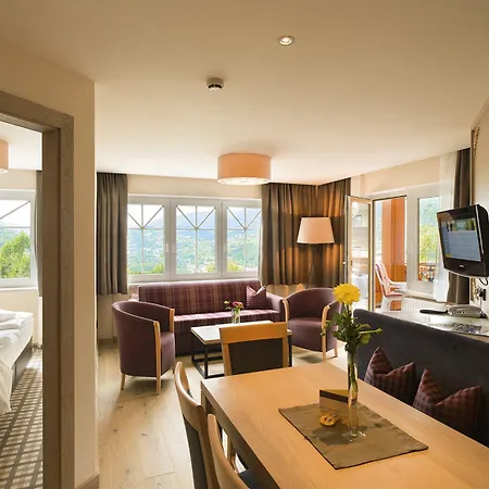 Alpina Alpendorf Hotel