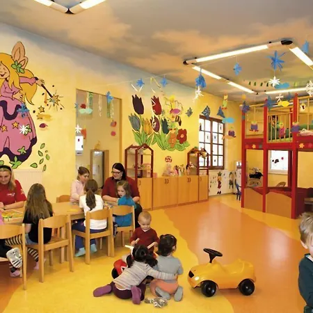 Alpina Alpendorf فندق 4*