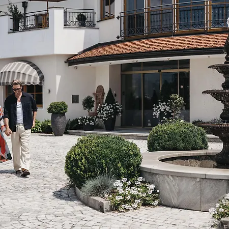 Alpina Alpendorf ザンクト・ヨーハン・イム・ポンガウ